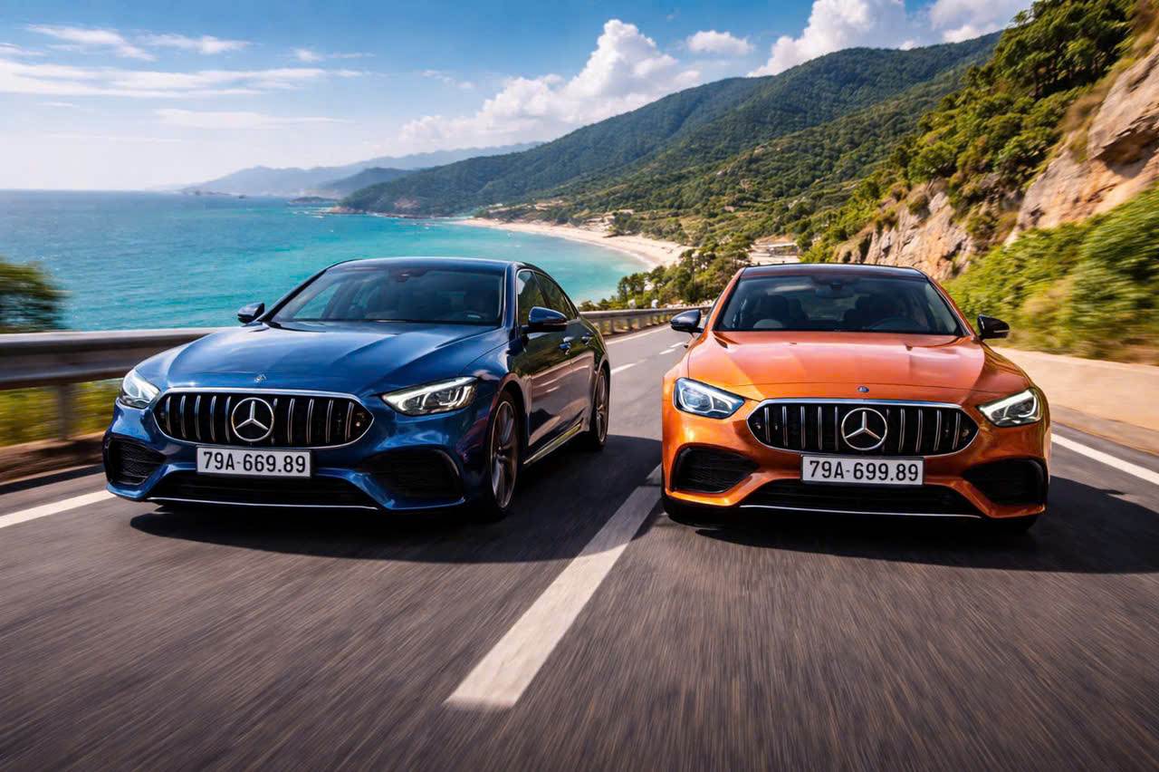 Mercedes-AMG xanh và cam mang biển 79A-669.89 và 79A-699.89 trên cung đường ven biển